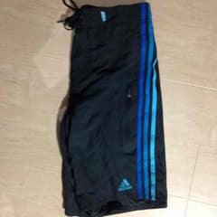 adidas 水着のサムネイル