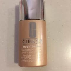CLINIQUE＊イーブンベター メークアップ＊リキッドファンデのサムネイル