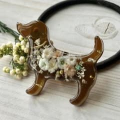 ハンドメイド レジン 犬花ヘアゴム - メルカリ
