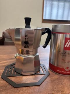 BIALETTI Moka Express 直火式エスプレッソメーカーのサムネイル