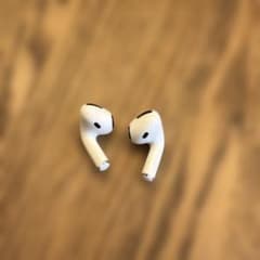 Apple AirPods Pro 第1世代 左右イヤホンのみ ケースなしのサムネイル