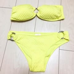 H&M 水着 ビキニのサムネイル