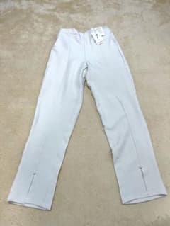新品タグ付き☆パール付き☆フォーマルパンツ☆のサムネイル