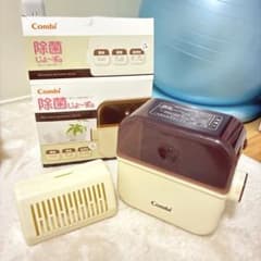 Combi 除菌じょ〜ずα 哺乳瓶消毒ケースのサムネイル