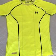 UNDER ARMOUR インナーのサムネイル