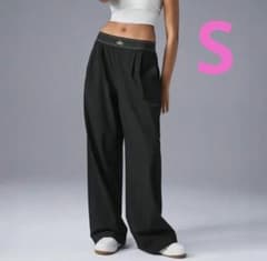 Alo Yoga アロヨガ パンツ ボトムス トラウザー ブラック - メルカリ