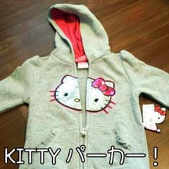 3児のママさま、しゆりさまお取り置き新品未使用！ハローキティの120cmパーカーのサムネイル