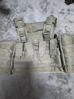 破格】タスマニアンタイガー チェストリグ IRR 銃剣カバーおまけ