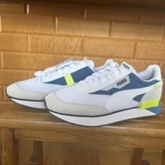 PUMA新品未使用スニーカー24cmのサムネイル