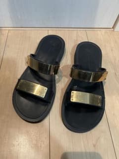 Giuseppe Zanottiジュゼッペザノッティゴールドストラップ サンダルのサムネイル