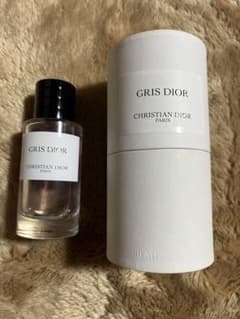 DIOR香水　オードゥパルファン　40mlのサムネイル