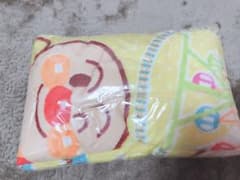 新品、未使用!! ☆アンパンマンお昼寝毛布☆ キイロのサムネイル