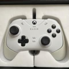 ジャンク品 Razer Wolverine V2 Whiteのサムネイル