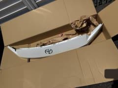 TOYOTA 新型RAV4 純正フロントグリルのサムネイル
