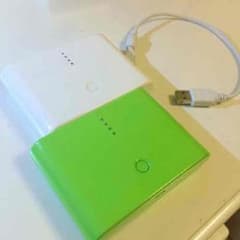 充電器二つセット 定価5,000円越えのサムネイル