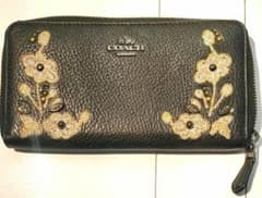 COACH ラウンドファスナー長財布のサムネイル