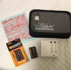 ミニ四駆 充電器 電池 モーターケースのサムネイル