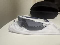 Oakley Custom サングラス ホワイト/ネイビーのサムネイル