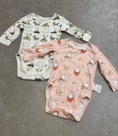 UNIQLO ベビー ミッフィー ロンパース 70cm 2枚セットのサムネイル