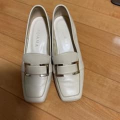 DIANA ローファー ホワイト 23cm 最終値下げしました。のサムネイル