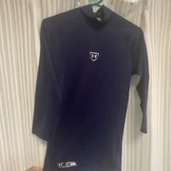 アンダーシャツ　UNDER ARMOURのサムネイル