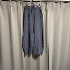 グレーのワイドパンツ イージーパンツのサムネイル