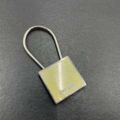 83 PRADA プラダ スクエア キーホルダー キーリング