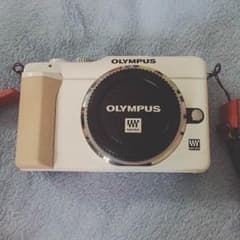OLYMPUS 一眼レフ ミラーレス 更に値下げのサムネイル