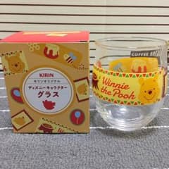 【値下げ】ディズニーグラス プーさん 二個セットのサムネイル