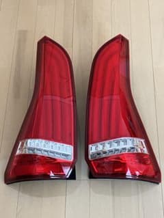 C27セレナ　ジュエルLEDテールランプRevo シーケンシャル レッドのサムネイル