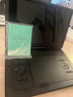 ※即日発送【新品】Yoton ポータブルDVDプレーヤー 本体のサムネイル