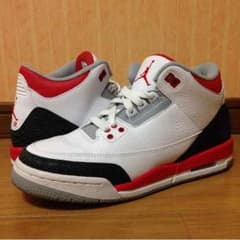 Air Jordan 3 Retroのサムネイル