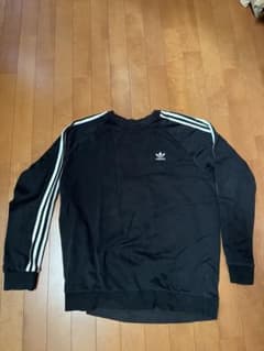 adidas ブラック トレーナーのサムネイル