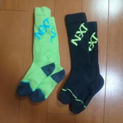 NXT スキーソックス 緑色と黒色 2足セットのサムネイル