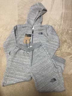 限定セール！新品⭐︎ノースフェイス120 上下セット　裏起毛のサムネイル