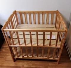 値下げしましたーベビーベッド　90cm x 60cmのサムネイル