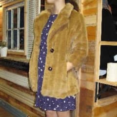 美品!リリーブラウン フェイクファーコートのサムネイル