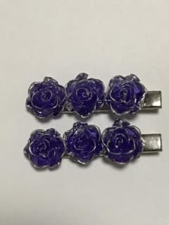 紫色のバラデザインヘアクリップ　レジン　2個セット