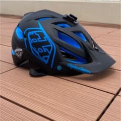 トロイリー　A1 ヘルメットのサムネイル