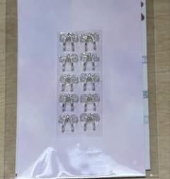 耳つぼジュエリー（10粒）のサムネイル