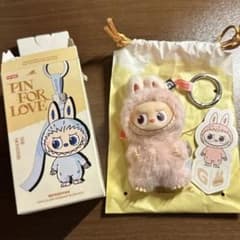 正規品　ラブブ　PINFORLOVE イニシャル　G ポップマート　ぬいぐるみのサムネイル