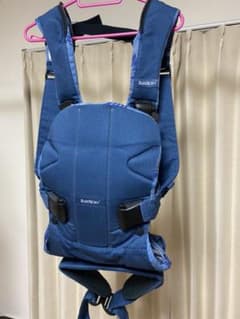 ベビービョルン抱っこ紐　ベビーキャリアone +のサムネイル