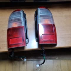 185 サーフ　テールランプのサムネイル