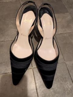 Christian Louboutin パンプス バックストラップ レッドソールのサムネイル
