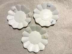 益子焼　よしざわ窯　マーガレットと蝶々　3色セットのサムネイル