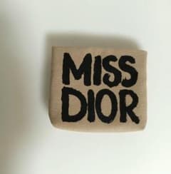 MISS DIOR ディオール　アイシャドウポーチのサムネイル