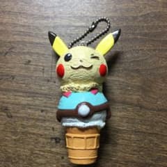 ポケモン ピカチュウ キーホルダーのサムネイル