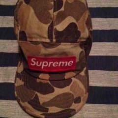 Supremeのサムネイル