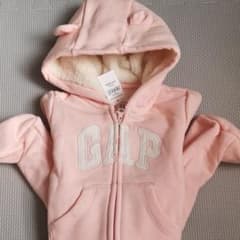 明日まで限定お値下げ☆baby GAP パーカー★足付き★アウター★ロンパースのサムネイル