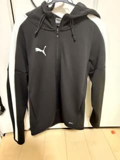 PUMA フルジップパーカー ブラック ホワイトのサムネイル